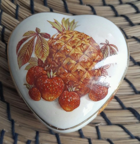 Royal worcester palissy - royal,