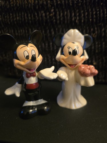 Disney mickey mouse and minnie - disney,
