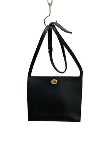 Mimi berry shoulder - mimi,