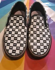 VANS Lazy Oaf. Black and White