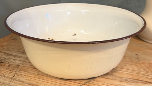 Vintage enamel bowl - enamel,