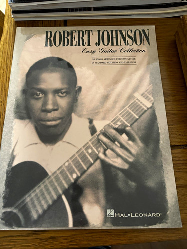 Hal leonard robert johnson - hal,
