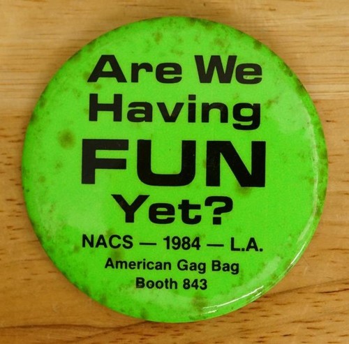 Vintage pinback button 1984 - pinback,