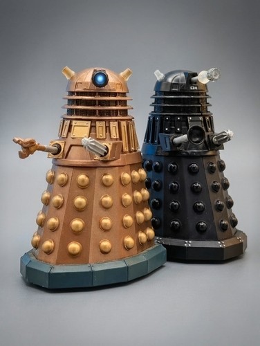 Black remote controlled - black,