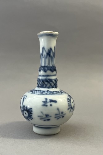 Chinese export blue and white