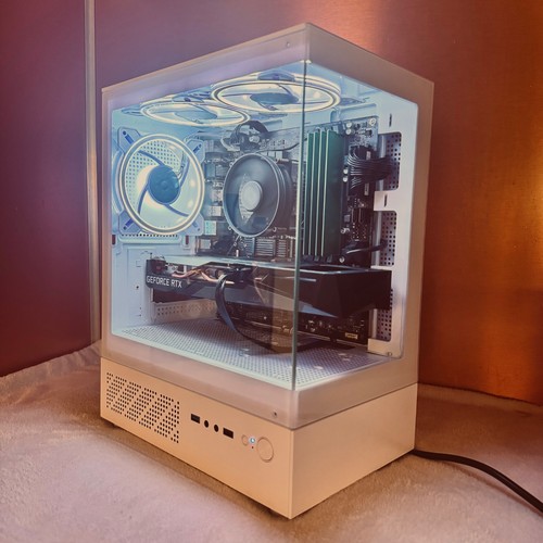 White gaming windows 11 - white,