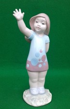 LLADRO / NAO “LITTLE BYE
