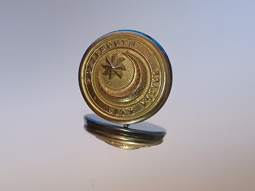 Portsmouth police button - police, /
