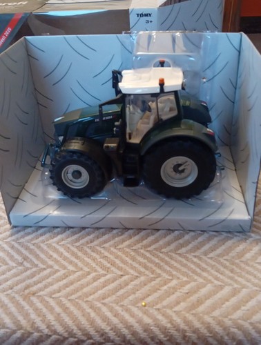 Britains fendt 824 - britains, 1
