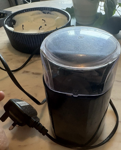 Black electric coffee spice - black,