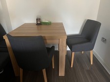 Debenhams benjamin fliptop dinner table with 4 chairs extendable 90x90 Light Oak