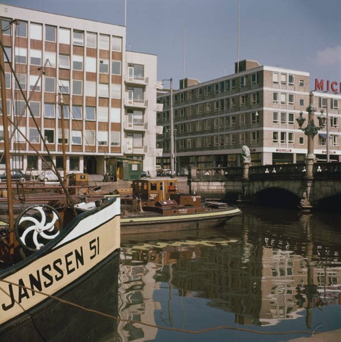 Rotterdam city centre barges - centre,
