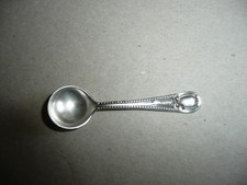 T Beardsmore. Birmingham. Hallmarked. Solid Silver Mustard Spoon. 4.54g.