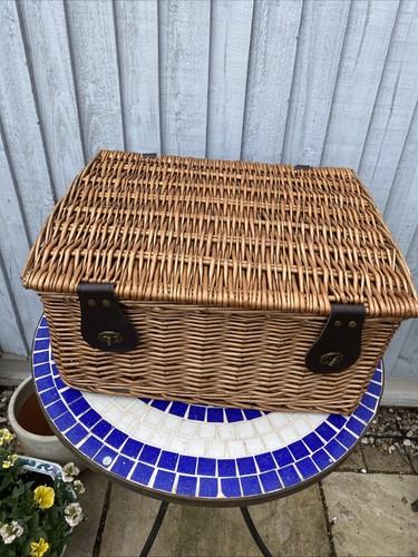 Large wicker - m&s,