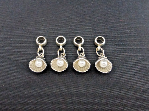 Oyster shell pearl bracelet - shell,