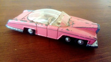 DINKY TOYS 100 LADY PENELOPE
