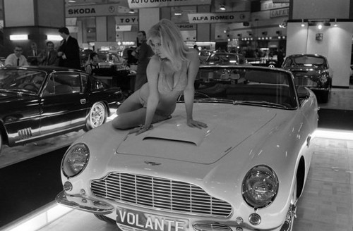 Model the bonnet - the, of