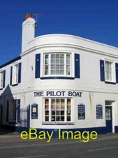 Photo 6x4 The Pilot Boat Inn