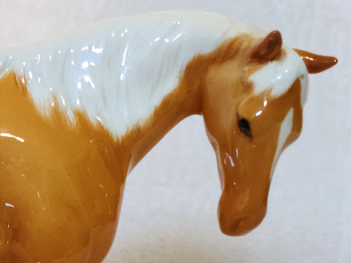 Beswick mare head - down, facing