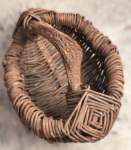 Primitive handmade willow - primitive,
