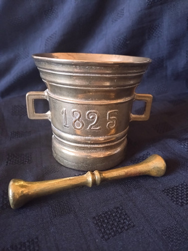 Antique 1825 solid - antique, brass