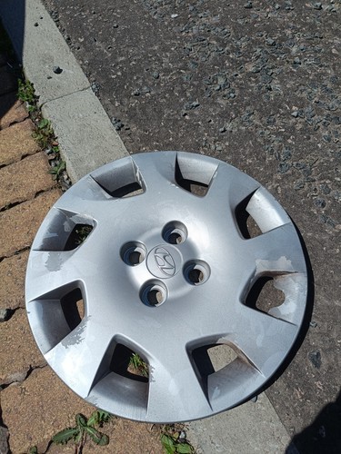 Hyundai i20 wheel trim x - 15",