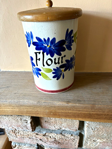 Toni raymond pottery - toni,