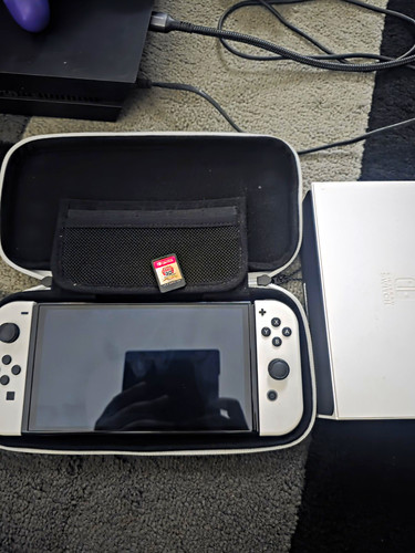Nintendo switch oled - nintendo,