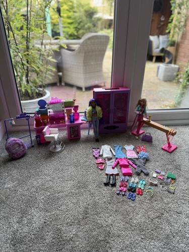 Huge barbie bundle - barbie,