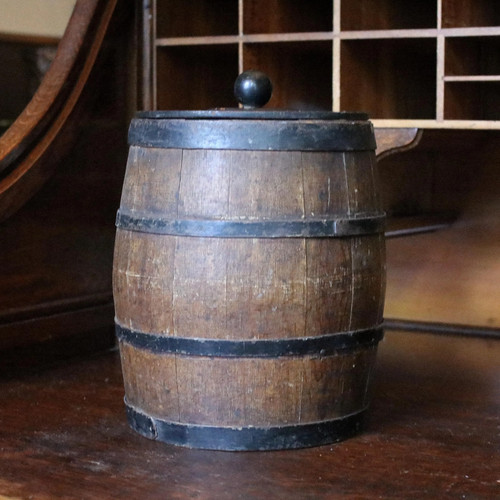 Antique coopered oak biscuit - coopered,
