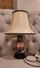 Moorcroft Queens Choice Lamp &