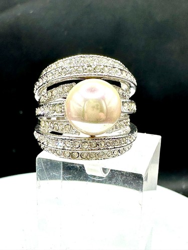 Cream pearl ring cocktail - pearl,
