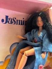 Vintage Pippa doll Jasmine excellent condition with tlc box