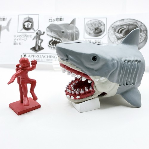 Jaws shark diorama - mini, figure
