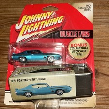 1/64 JOHNNY LIGHTNING  1971