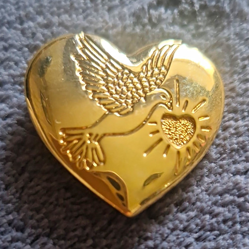Gold tone engraved heart dove - engraved,
