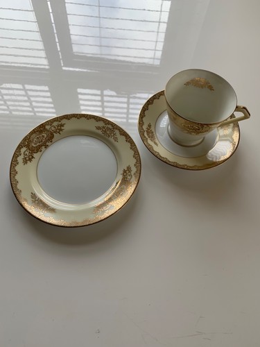 Noritake tea cup - /saucer, side