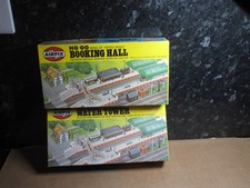 Airfix Signal gantry & Booking hall  H0-00 1/87 scale ref 03605 and 03603