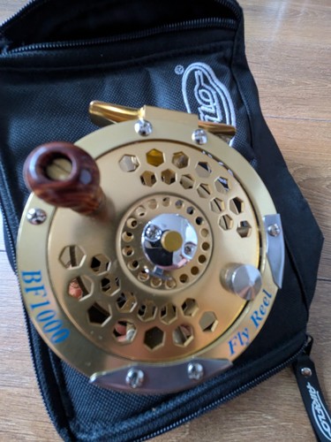 1000 fly fishing reel right - 1000,