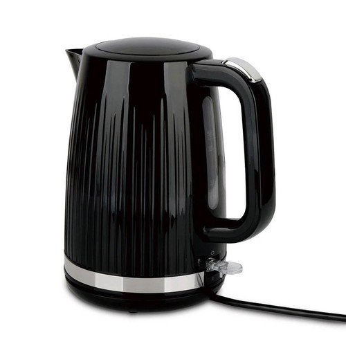 Nutmeg kettle black fluted - nutmeg,