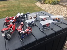 Ducati/hayabusa (Carl Fogarty) Model Bike Collection