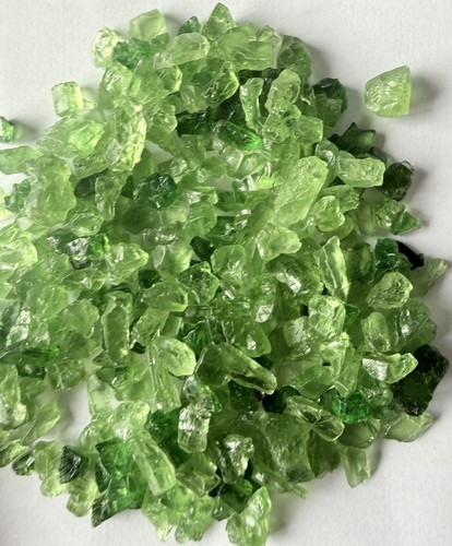 Natural tsavorite garnet - ct,