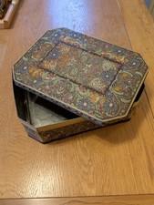 Huntley & Palmer Vintage Tin. Vintage Art Nouveau style biscuit tin 1950/60?