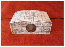 VINTAGE CHINESE BONE SCRIMSHAW