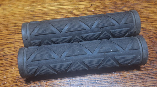 Black bmx bike grips mirra - black,