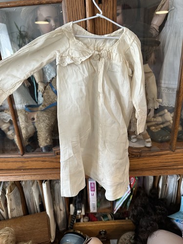 Antique dolls clothes - 18”,