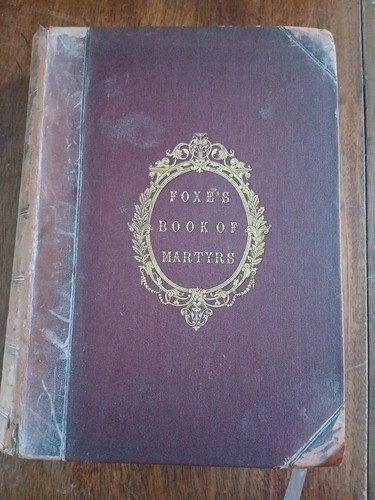 Foxes book martyrs - book,