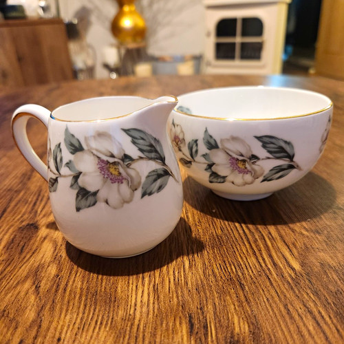 Crown staffordshire bone china - crown,