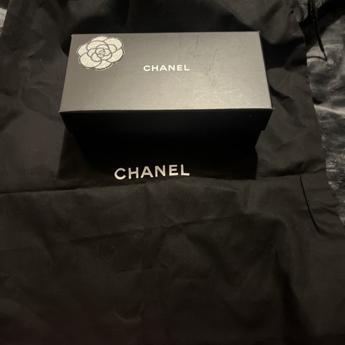 Chanel dust bag - dust, eye