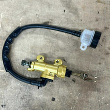 UNIVERSAL REAR BRAKE MASTER